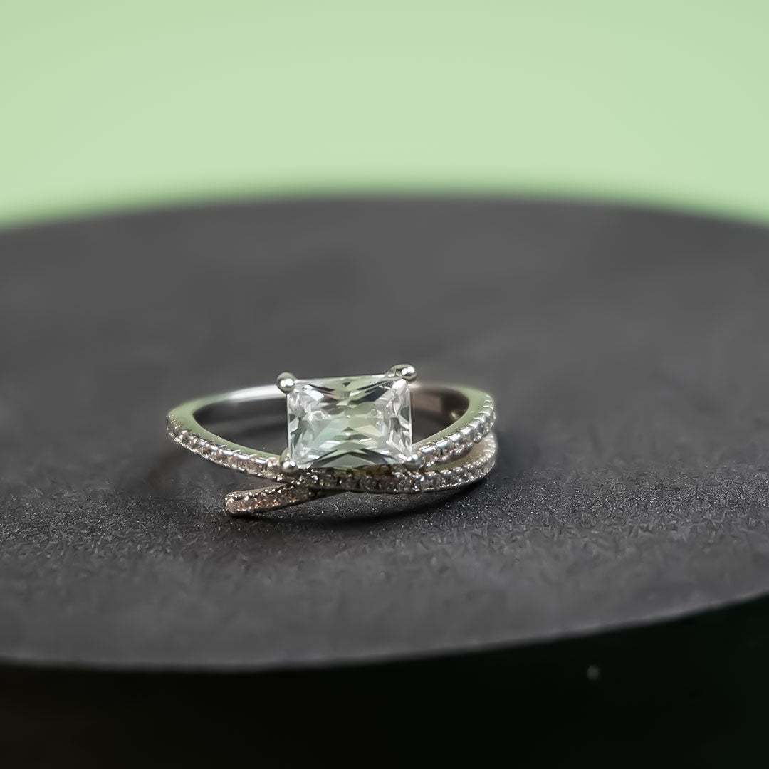 Aura Square Glow Ring Size 6