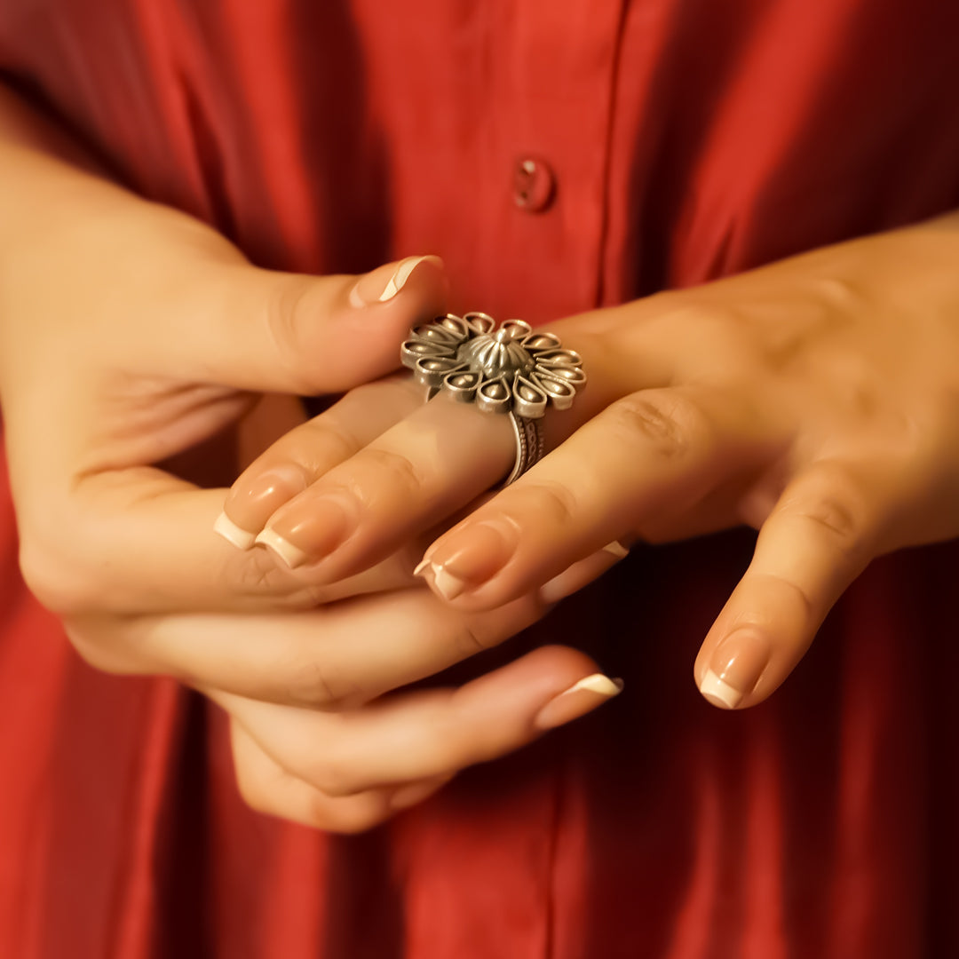 Eternal Blossom Pure 925 Oxidized Ring