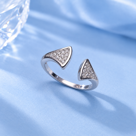 Pavé Triangle 925 Silver Ring Taravya