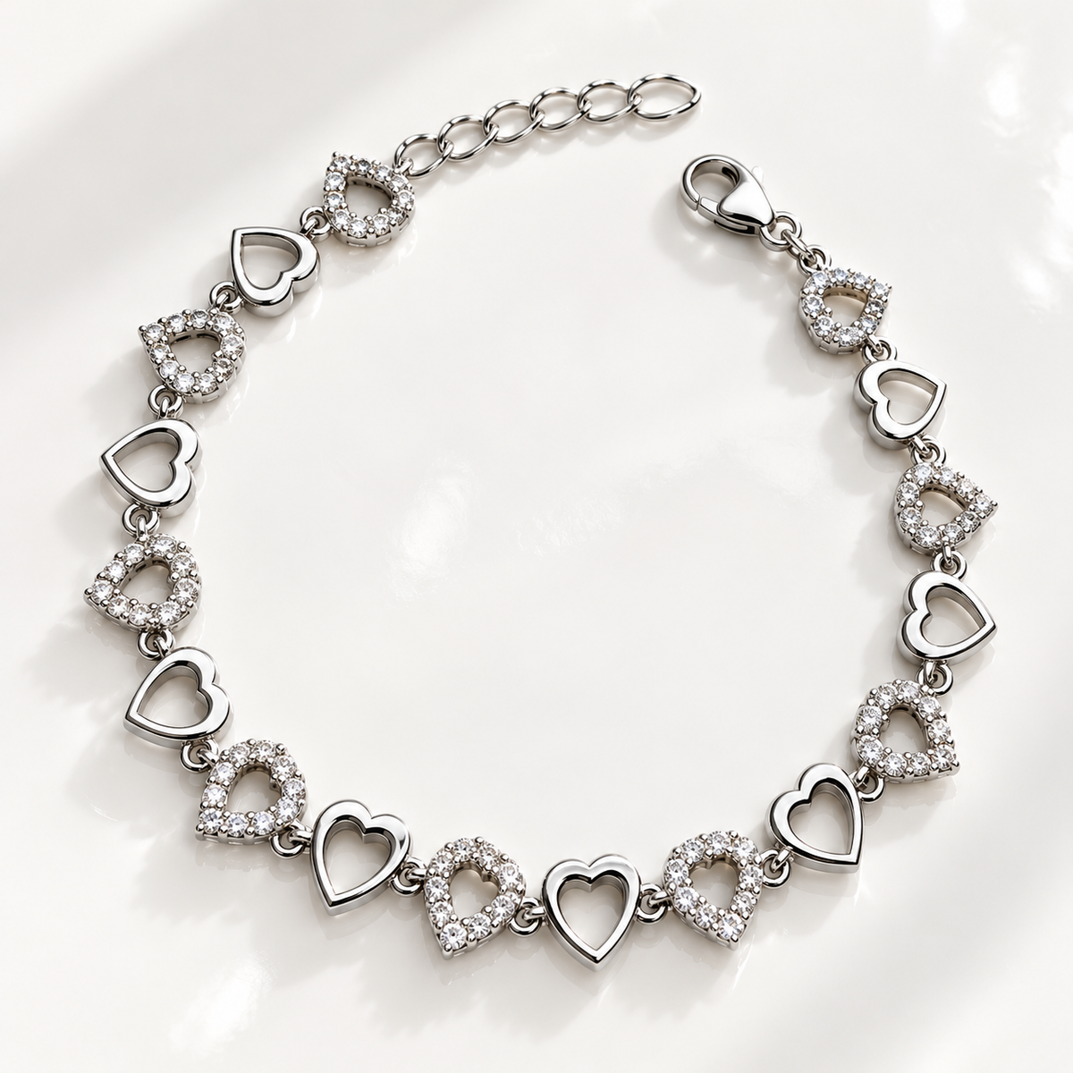 Love Link Heart Bracelet Taravya