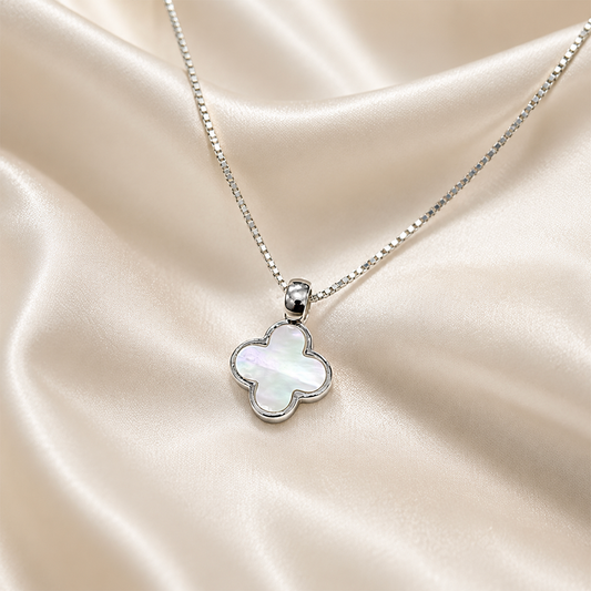 Mother of Pearl Clover Silver Necklace