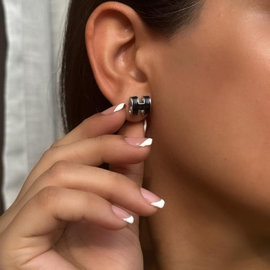 Midnight Edge – 925 Silver Black Cube Studs