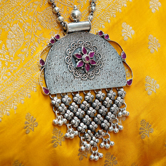 Regal Silver Dome Necklace Set