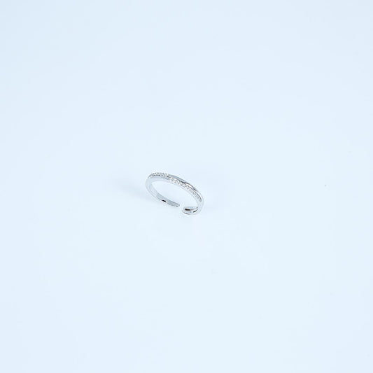 Sleek Silver zircons Adjustable Ring Pure 925 Silver