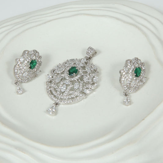 Emerald Regal Pendant Set Pure 925 Silver