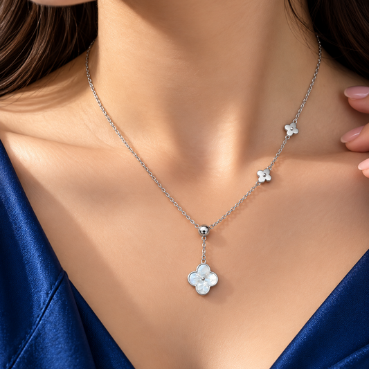 Taravya Pearl Bloom Clover Pendant Necklace