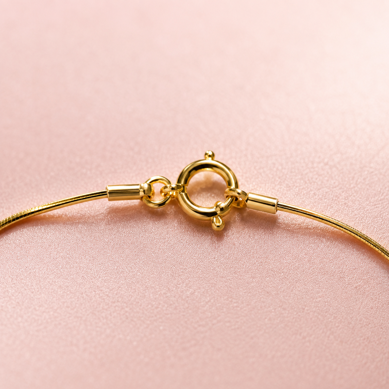 Pearl Elegance Gold-Tone Necklace – 20 cm