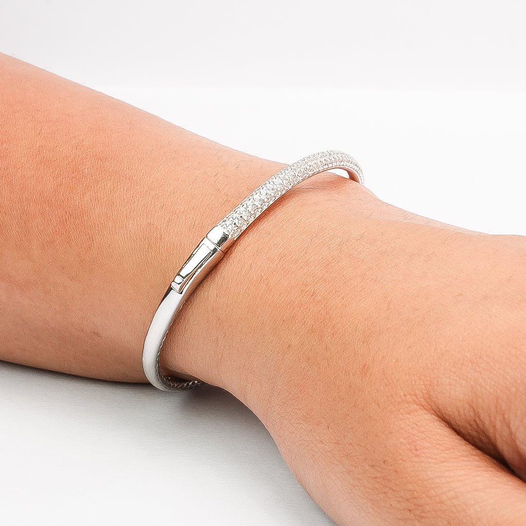 Silver Dainty Diamond Cut Bracelet