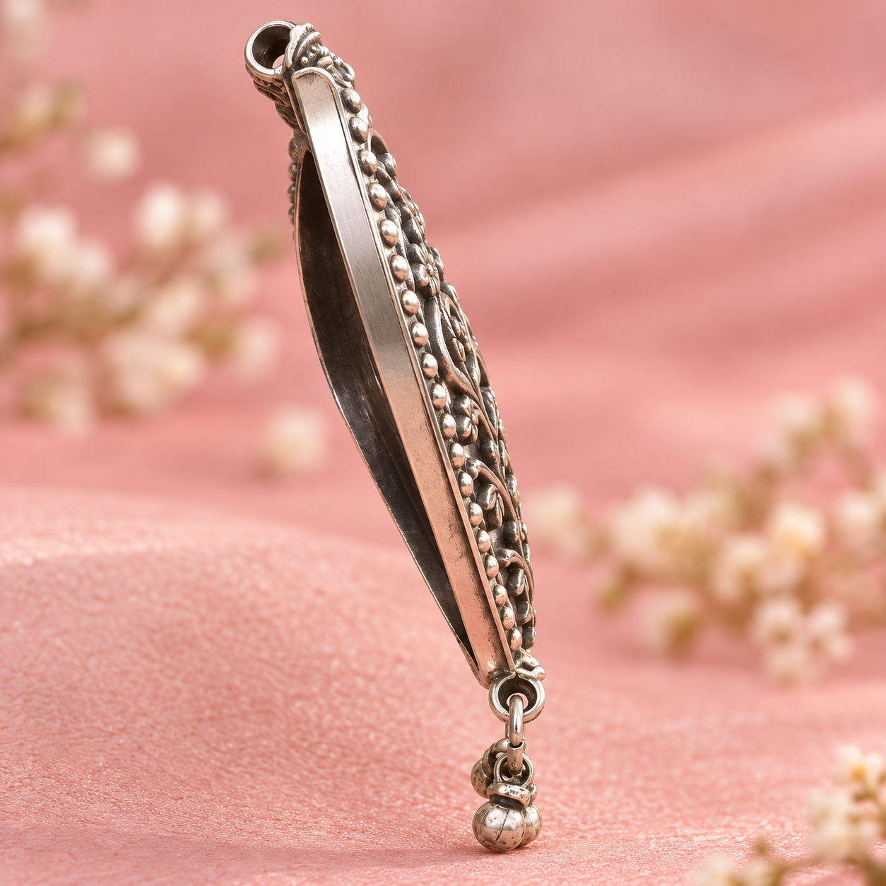 Taravya 925 Silver Floral Heart Pendant