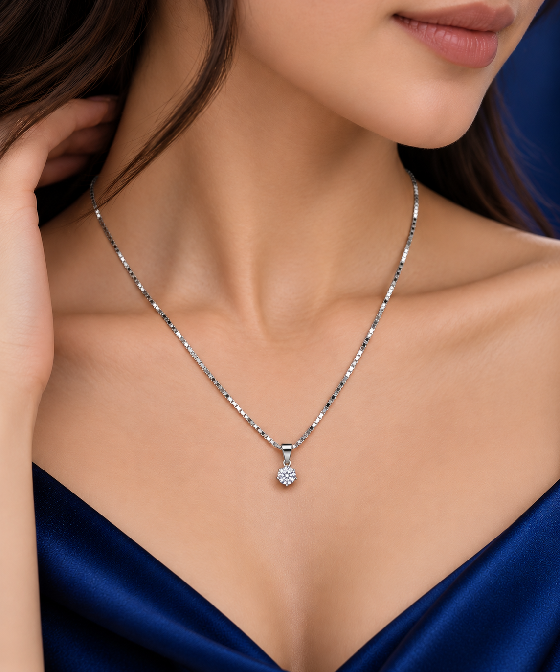 Taravya Solitaire Sparkle Pendant Necklace