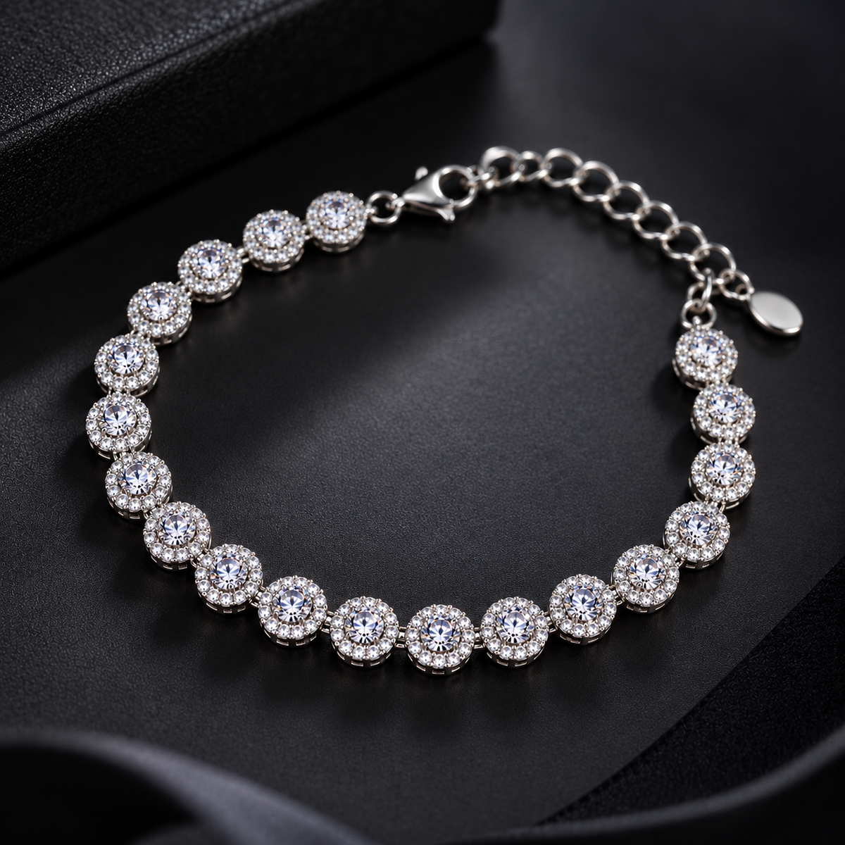 Taravya Women’s Radiant Halo Crystal Bracelet