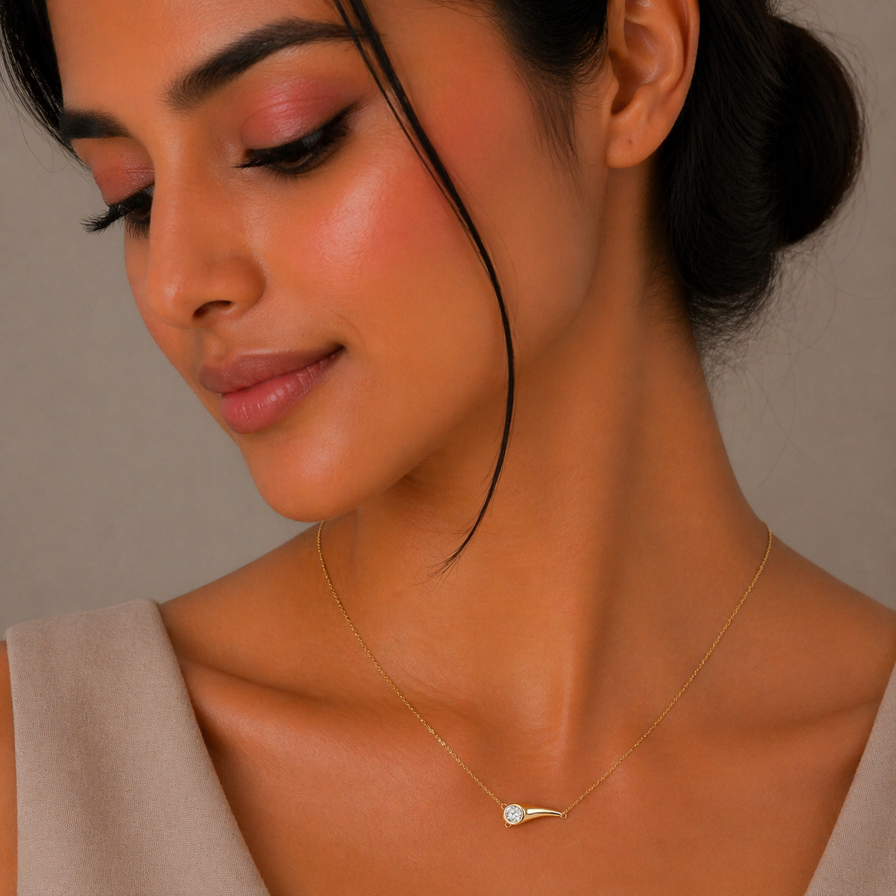 Svara Gold Flute Necklace
