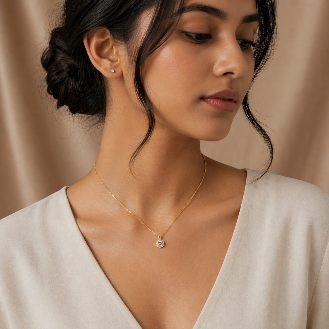 Golden Solitaire Necklace