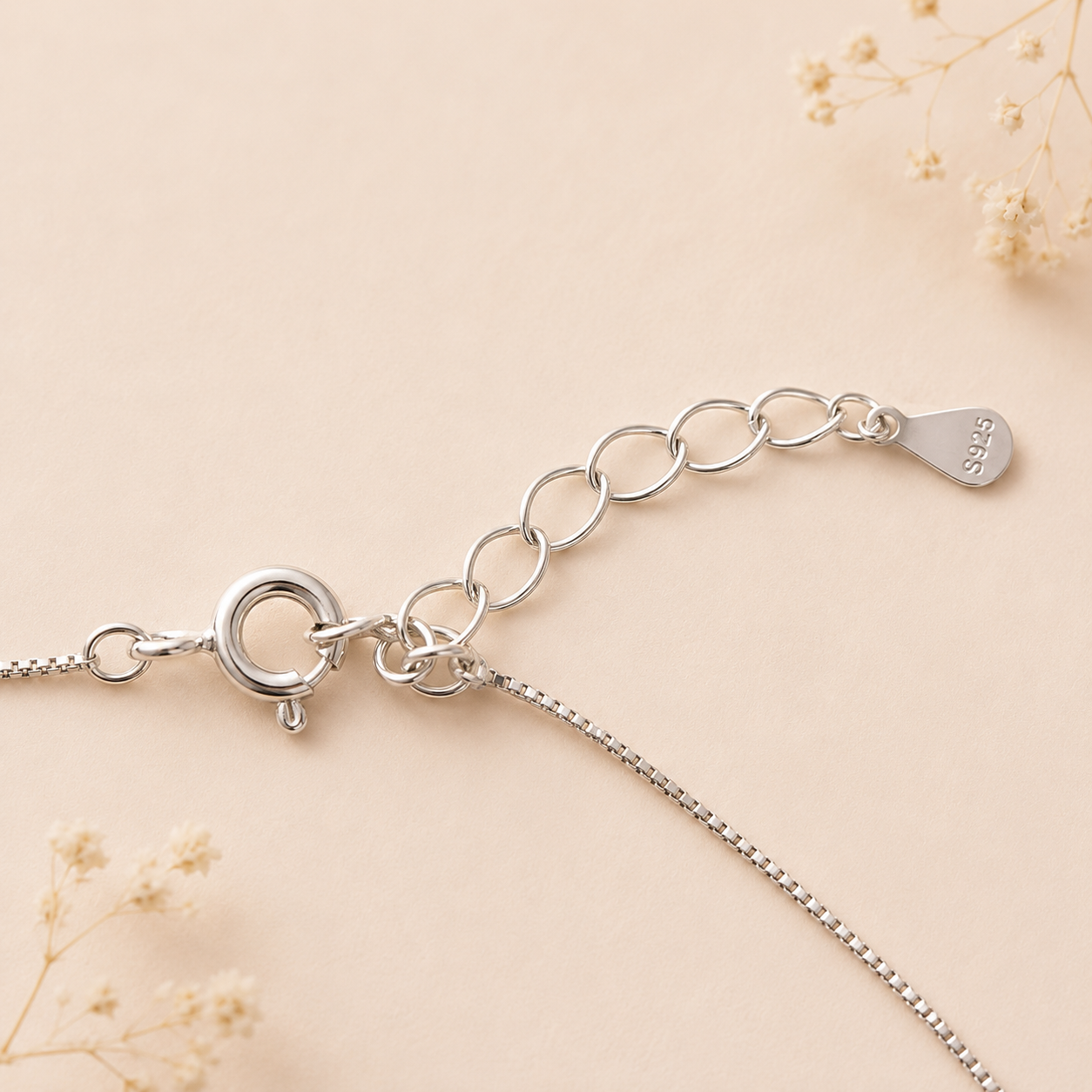Luna Spark Pendant Necklace