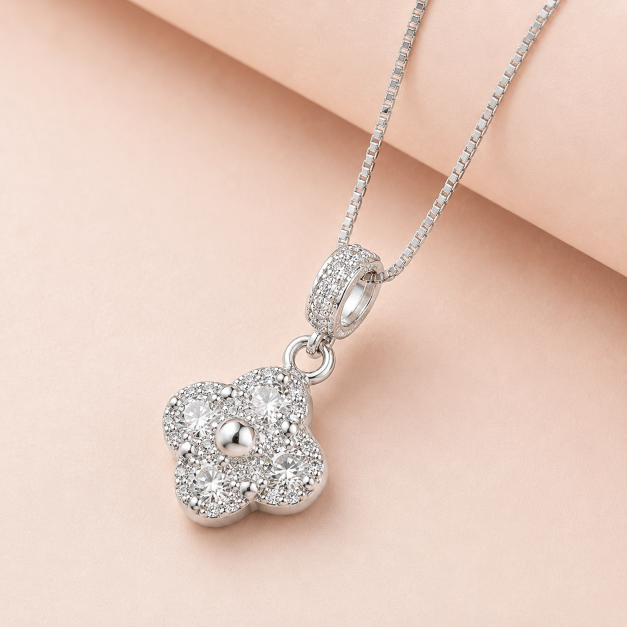 The Empress Clover Pendant&Chain