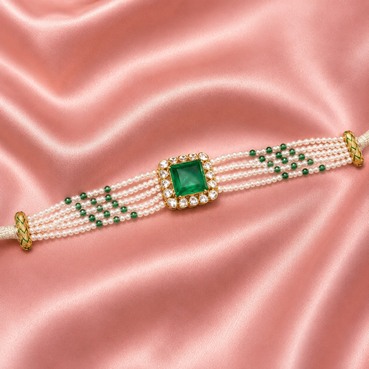 Emerald Radiance Pearl Choker Taravya