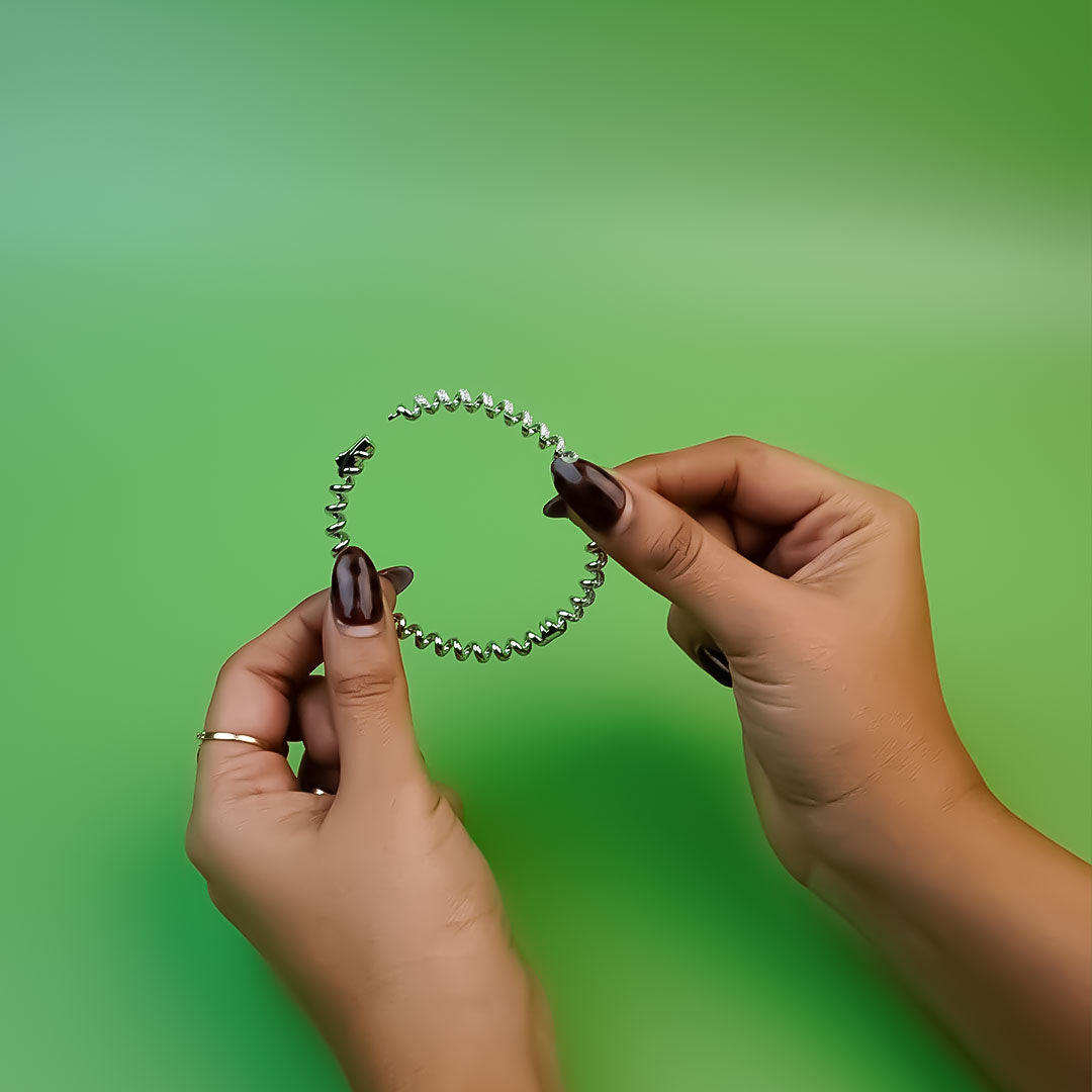 Curl Luxe Silver Bracelet