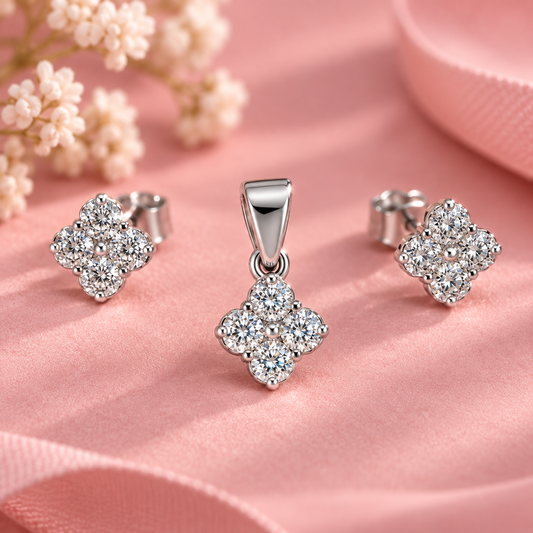 Taravya 925 Silver Floral Sparkle Pendant & Earrings Set Taravya