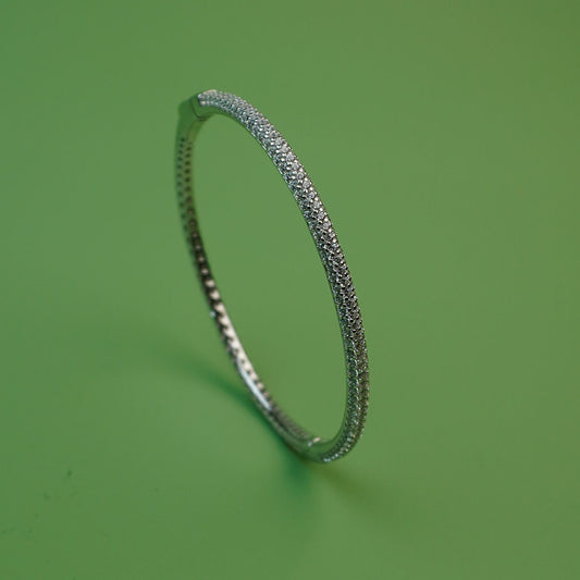 Dainty Diamond Cut Bracelet
