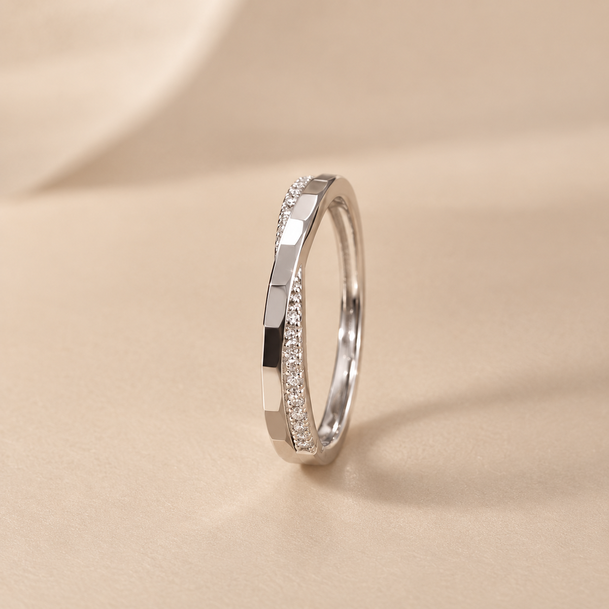 Elegant Overlap Ring Band Adjustable