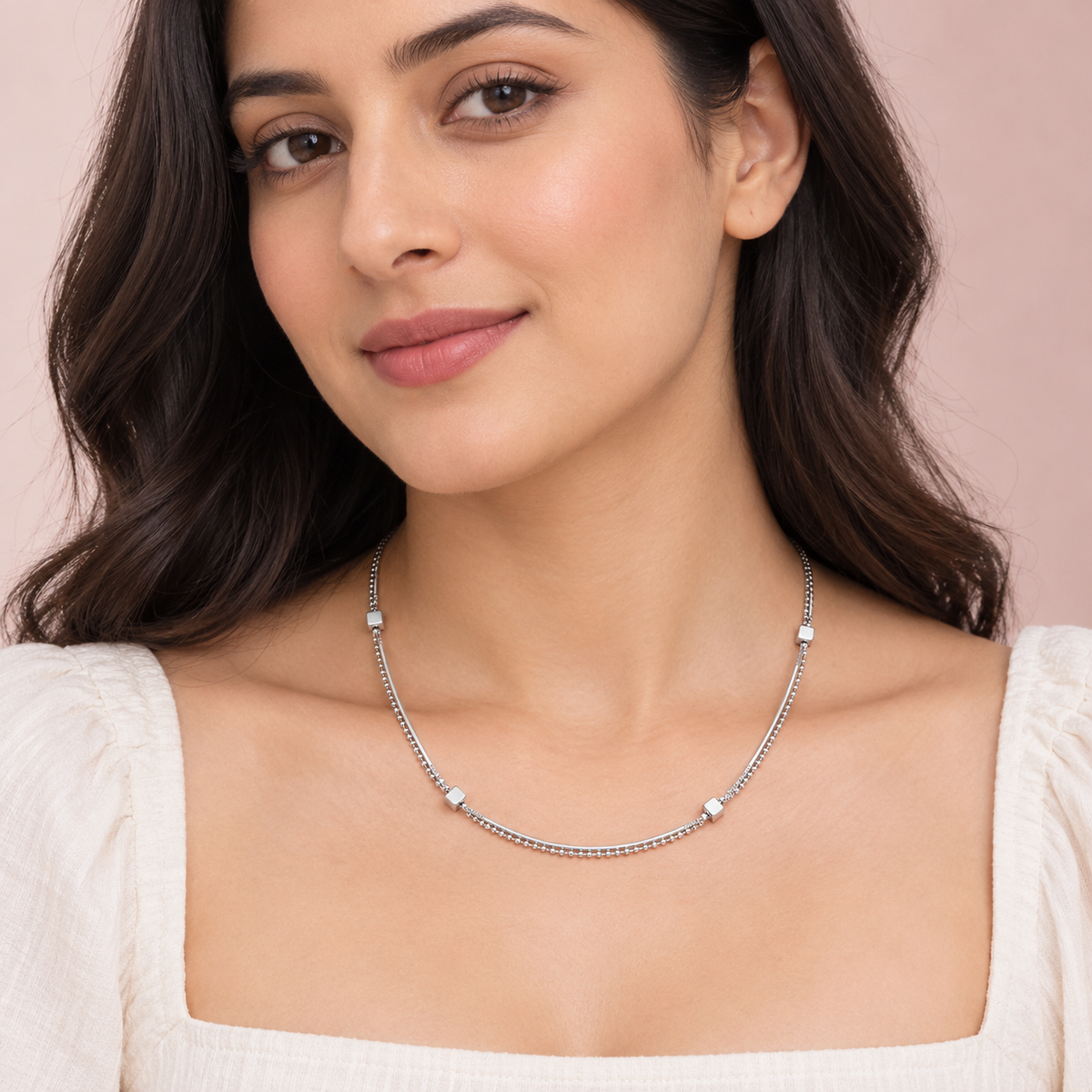 Double-Line Cube Bead Necklace Taravya