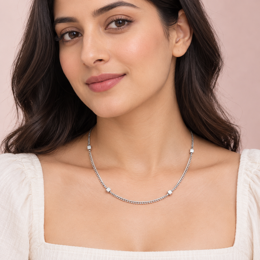 Double-Line Cube Bead Necklace Taravya