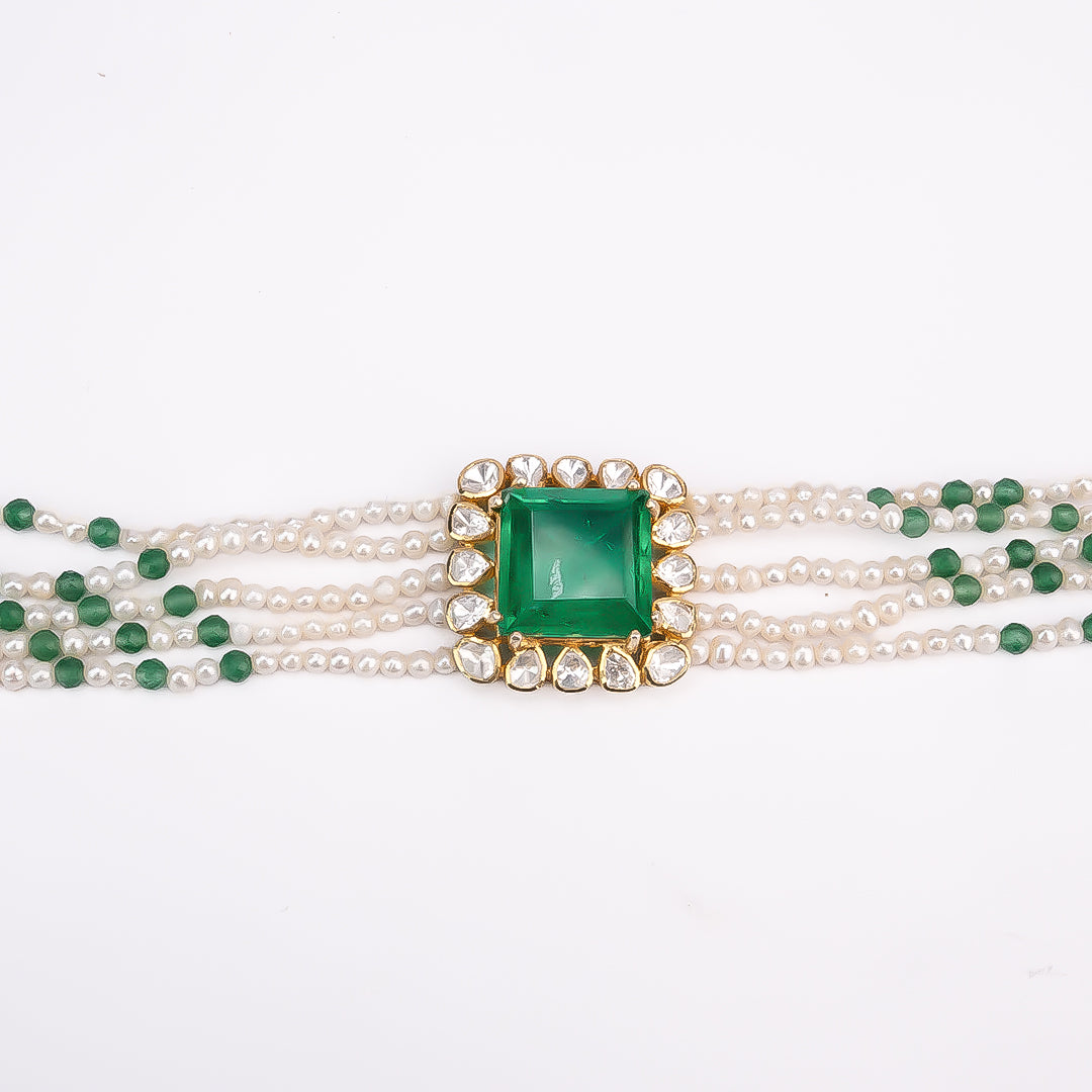 Emerald Radiance Pearl Choker