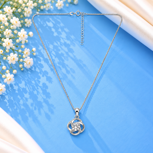 Sparkle Bloom Silver Necklace Taravya