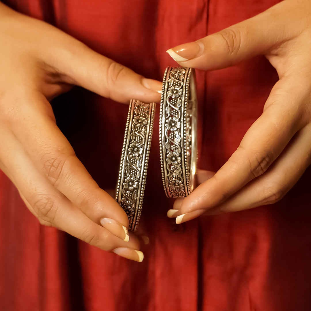 Zaariya Floral Kada Pair (Size 2'4)