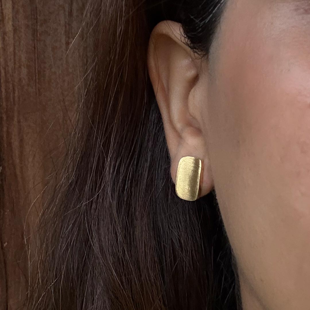 Golden Aura Stud Earrings Pure 925 Silver