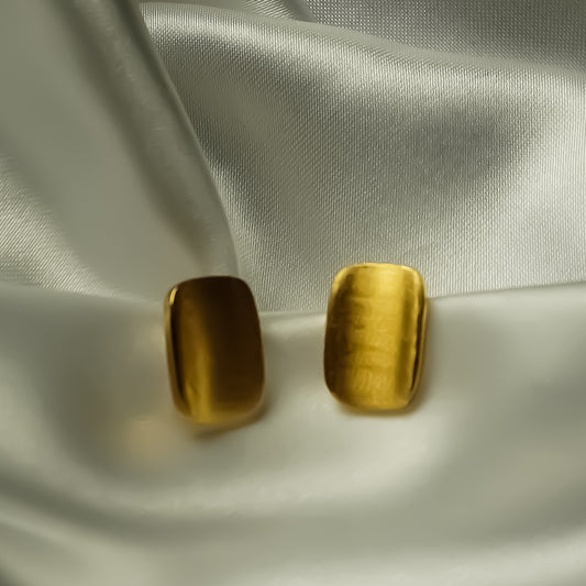 Golden Aura Stud Earrings Pure 925 Silver