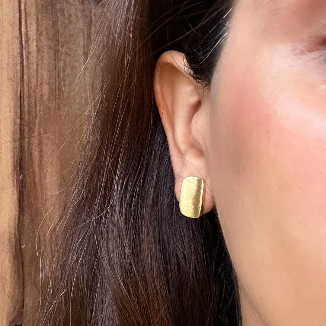 Golden Aura Stud Earrings Pure 925 Silver