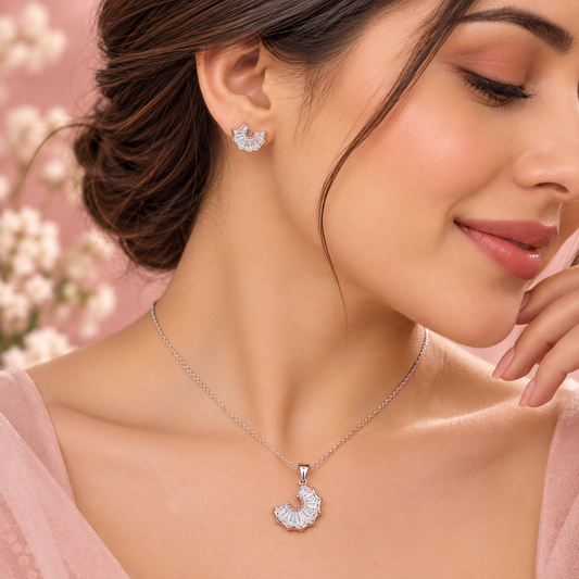 Taravya 925 Silver Radiant Fan Sparkle Pendant & Earrings Set