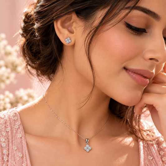 Taravya 925 Silver Floral Sparkle Pendant & Earrings Set Taravya