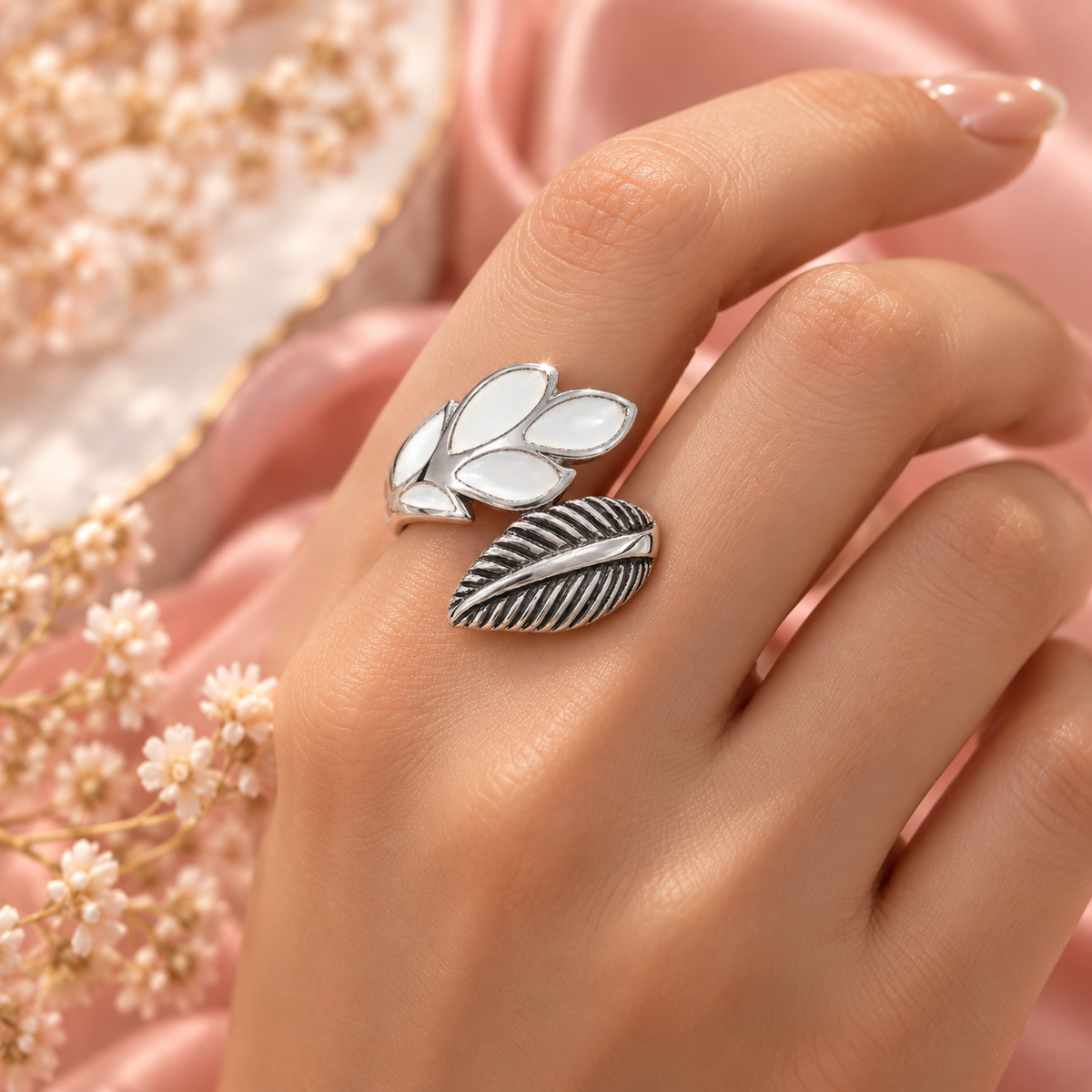Floral Leaf Textured 925 Silver Ring Taravya