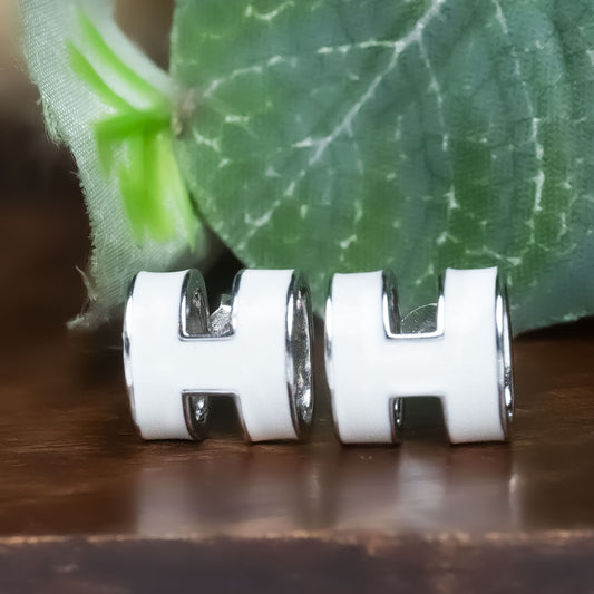 Ivory Edge – 925 Silver Cube Studs