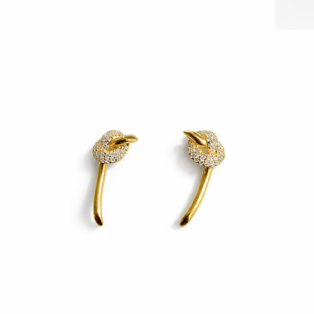 Knot Curve Studs