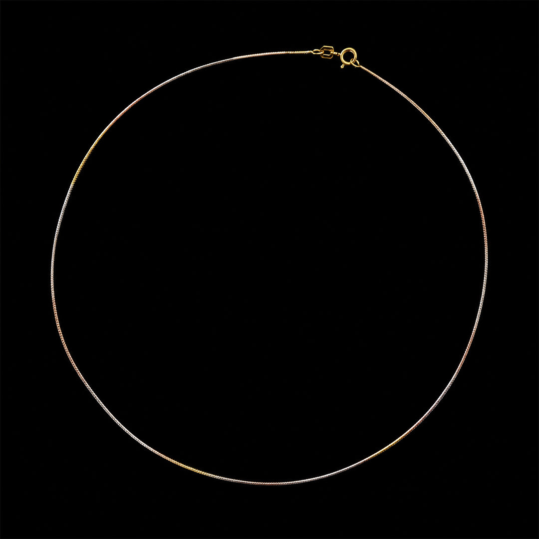 Minimal Tricolor Snake Chain