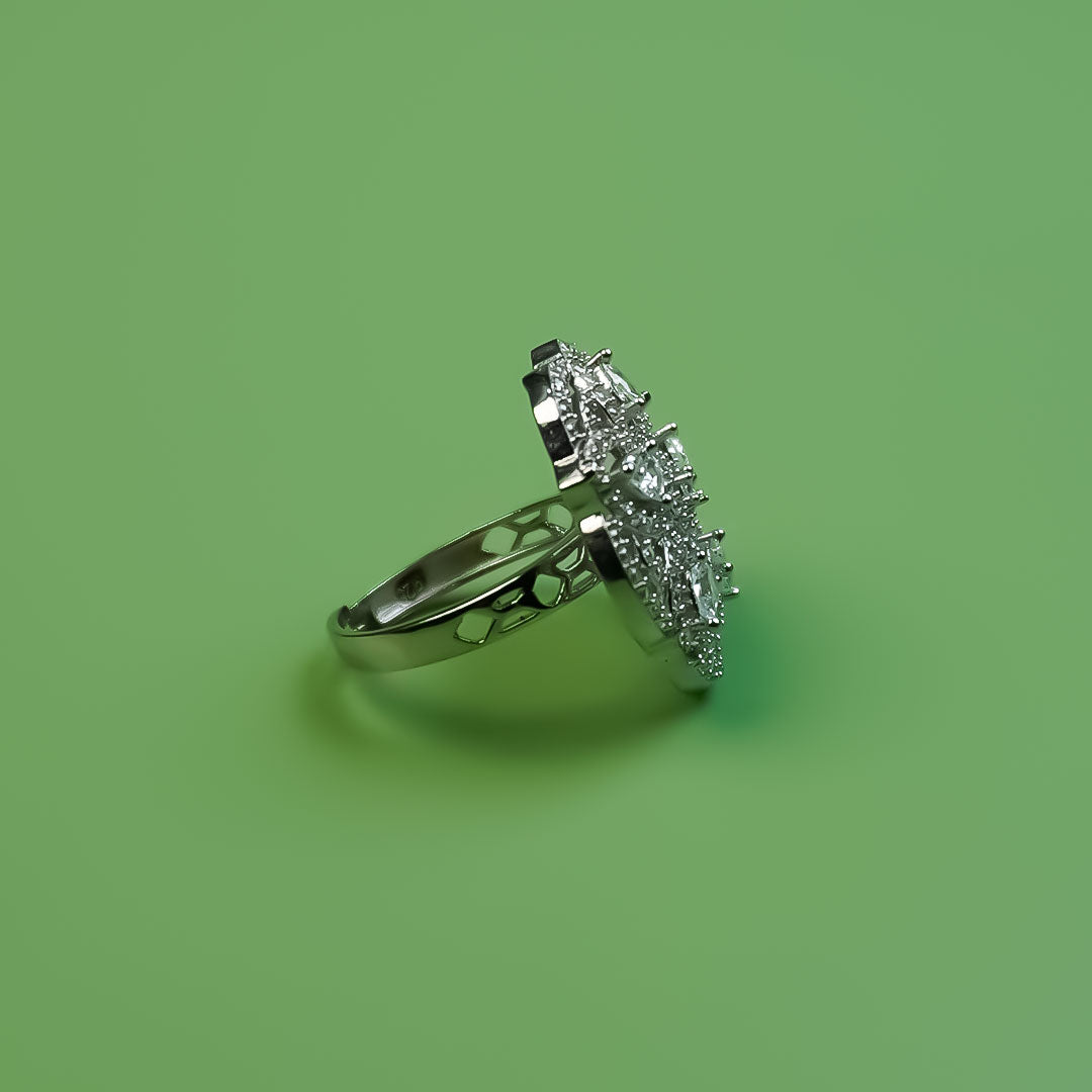 Noor Petal Cluster Adjustable Ring