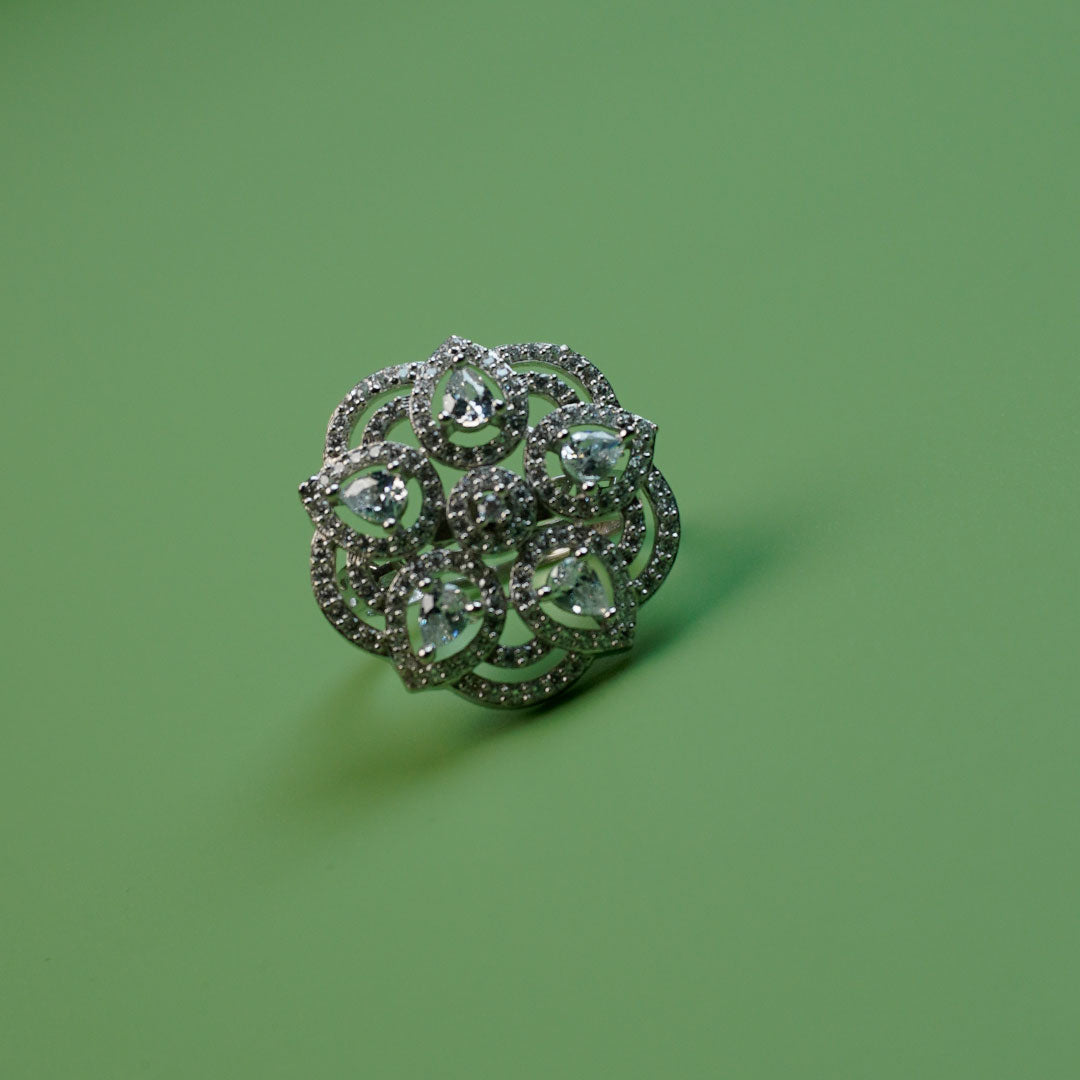 Noor Petal Cluster Adjustable Ring