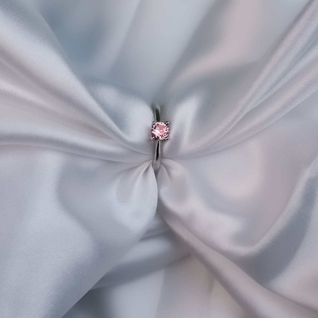 Rosé Elegance Solitaire Ring