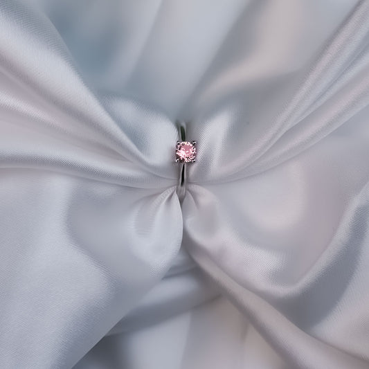Rosé Elegance Solitaire Ring
