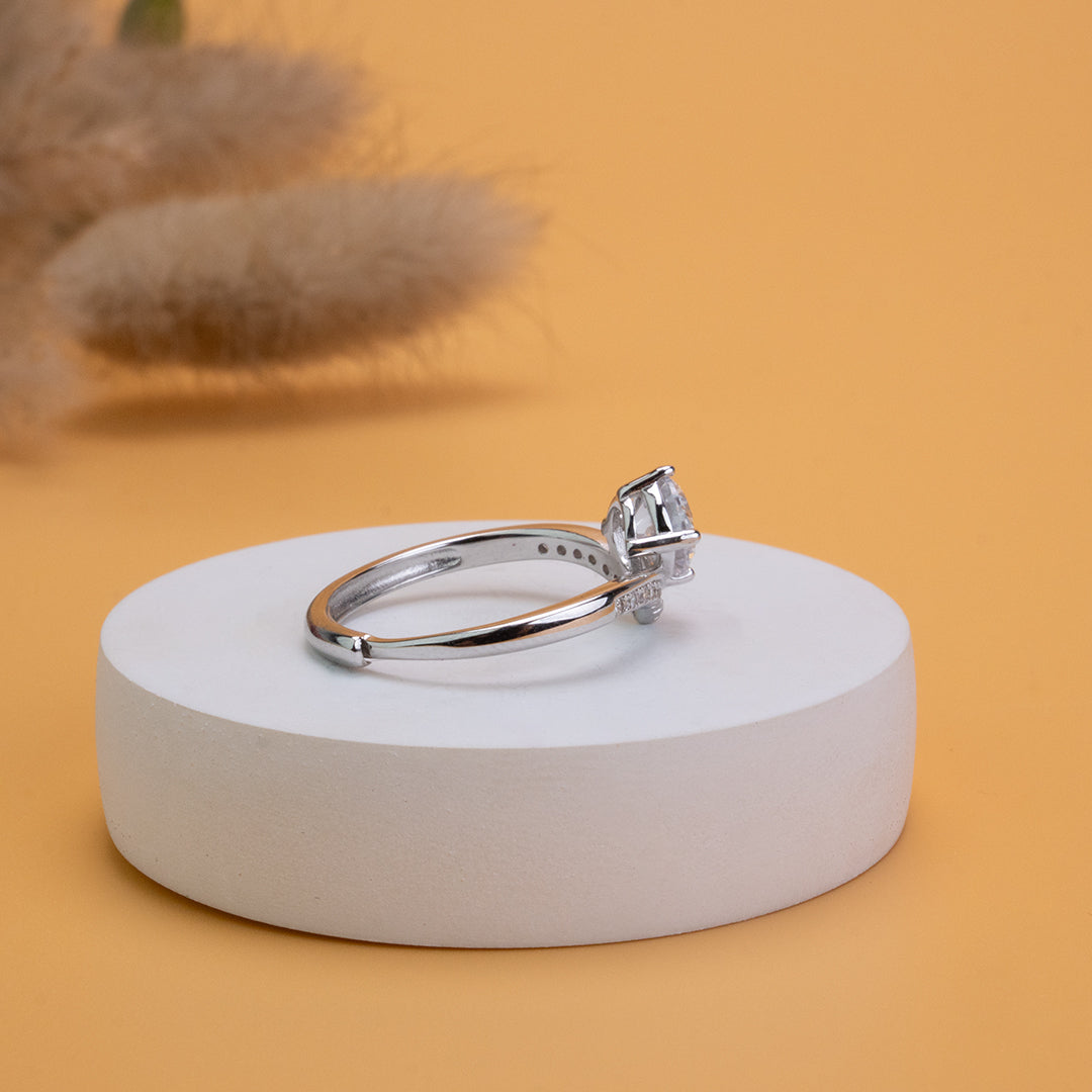 Vow V-Ring | 925 Silver