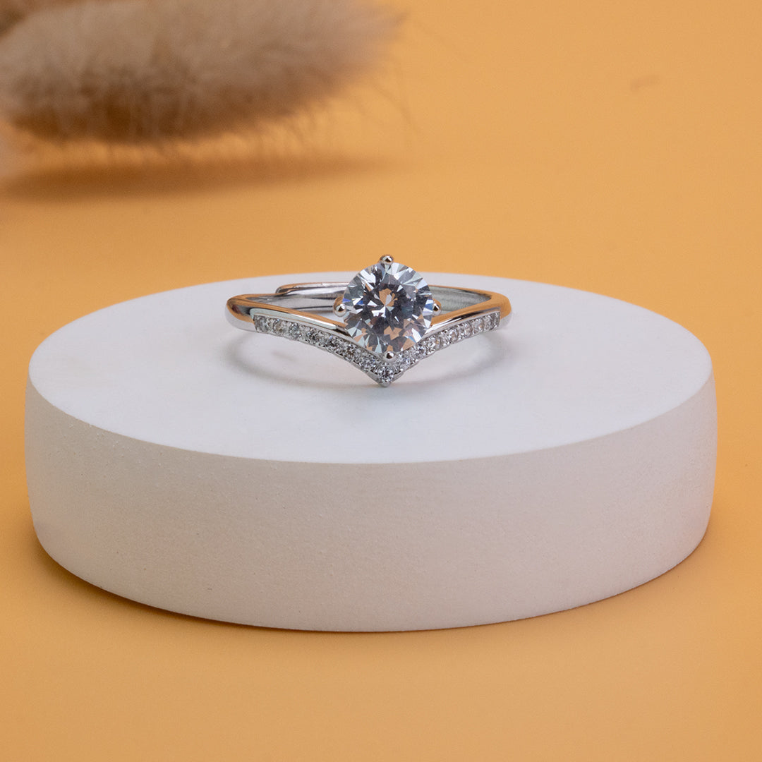 Vow V-Ring | 925 Silver