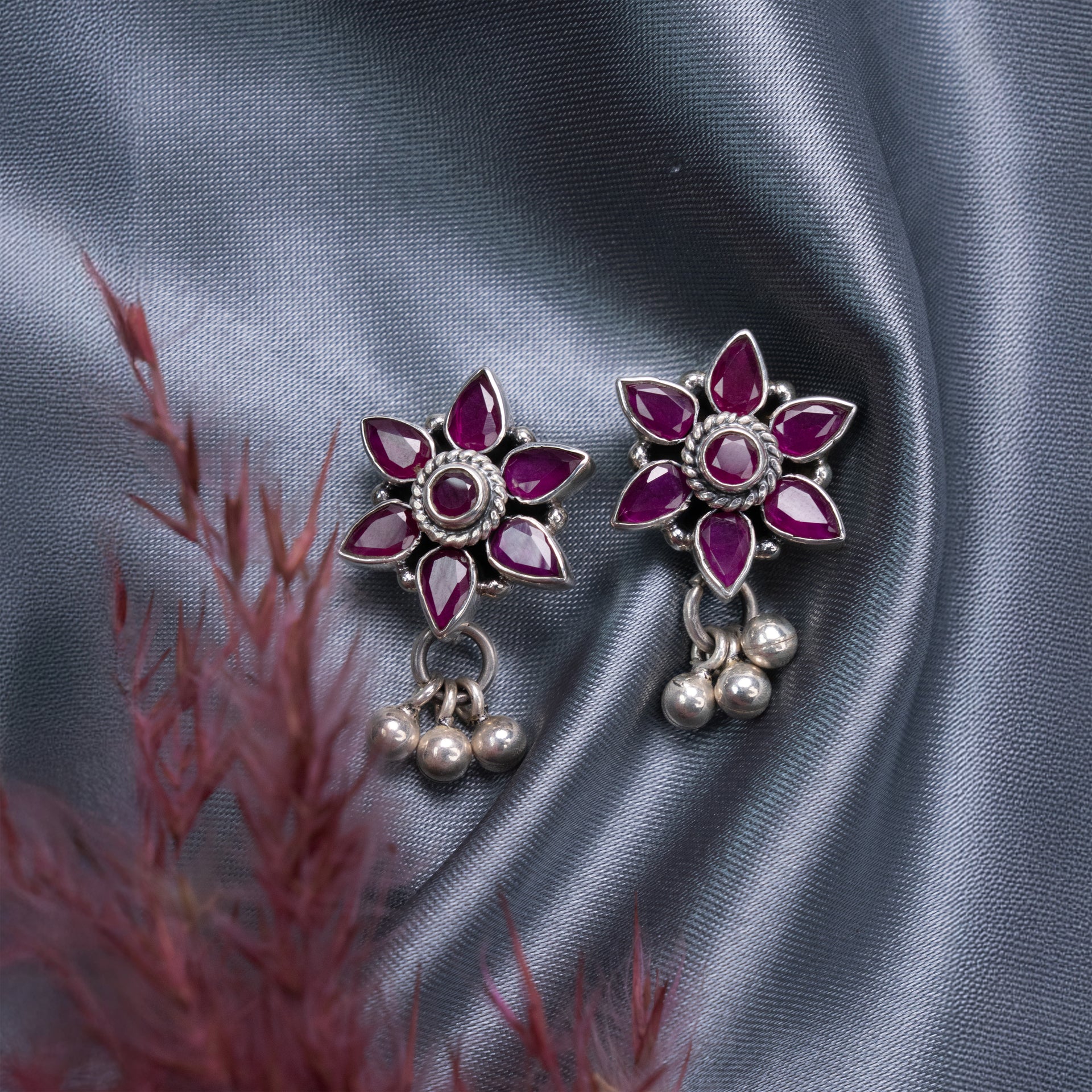 Regal Silver Dome Necklace Set