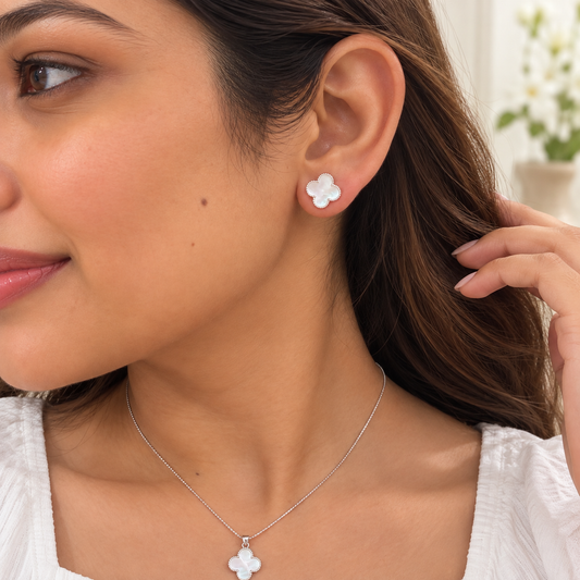 Marble Clover Pendant and Earrings Taravya